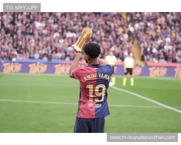 西班牙人对阵巴萨的防守策略：密集防守与快速反击